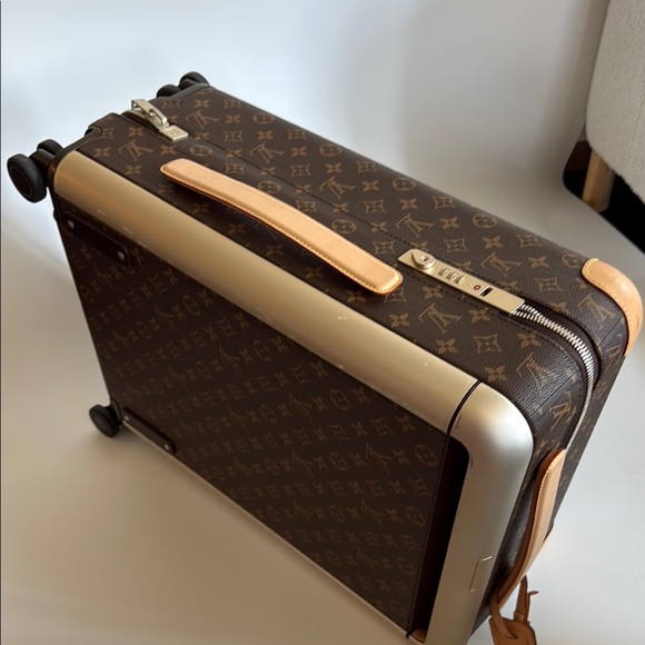 Louis Vuitton Monogram Canvas Travel Bag - Picture 14 of 15